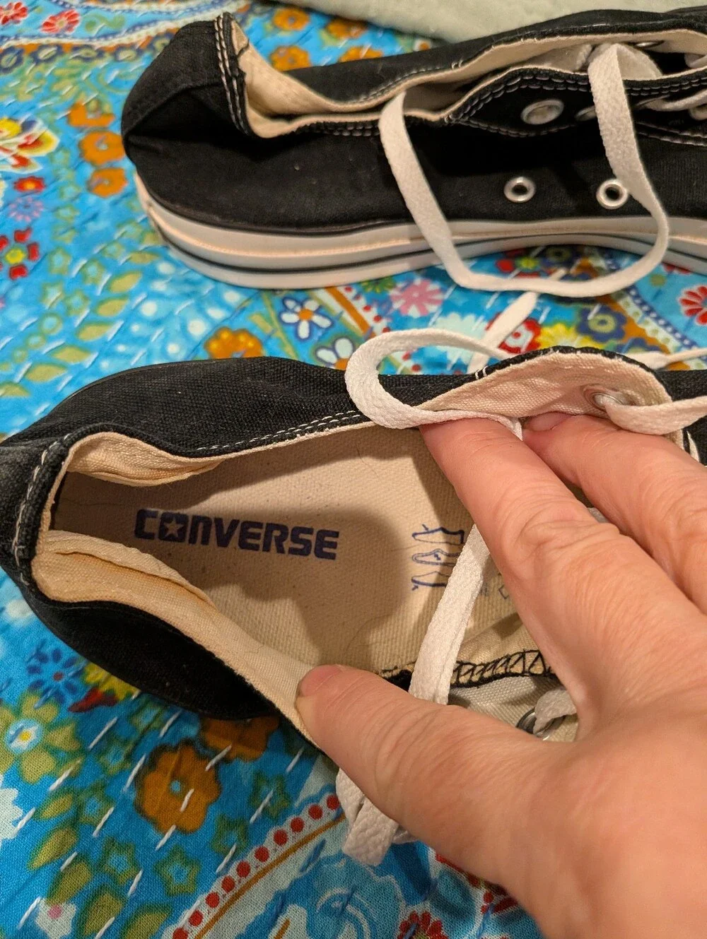 Converse Black and White Low-Top Canvas Sneakers - M12